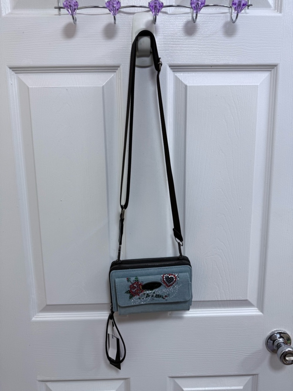 NWT Ed Hardy Light Blue Denim Crossbody with Floral & Heart Embellishments - Picture 2 of 5